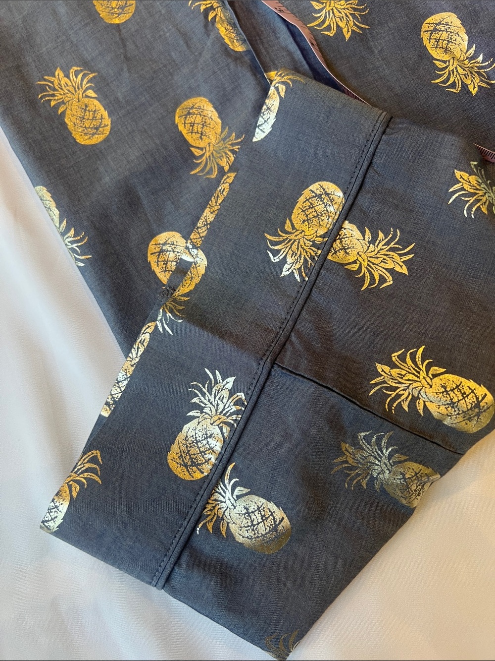 Victoria’s Secret Sz L Blue Pajama Pants Metallic Pineapple Print Relaxed, Sleep - Picture 6 of 10